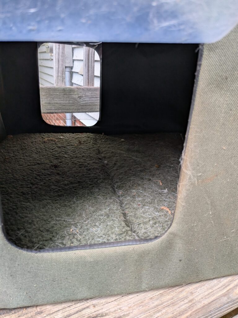 Double Door Flaps for Outside Cat Shelter